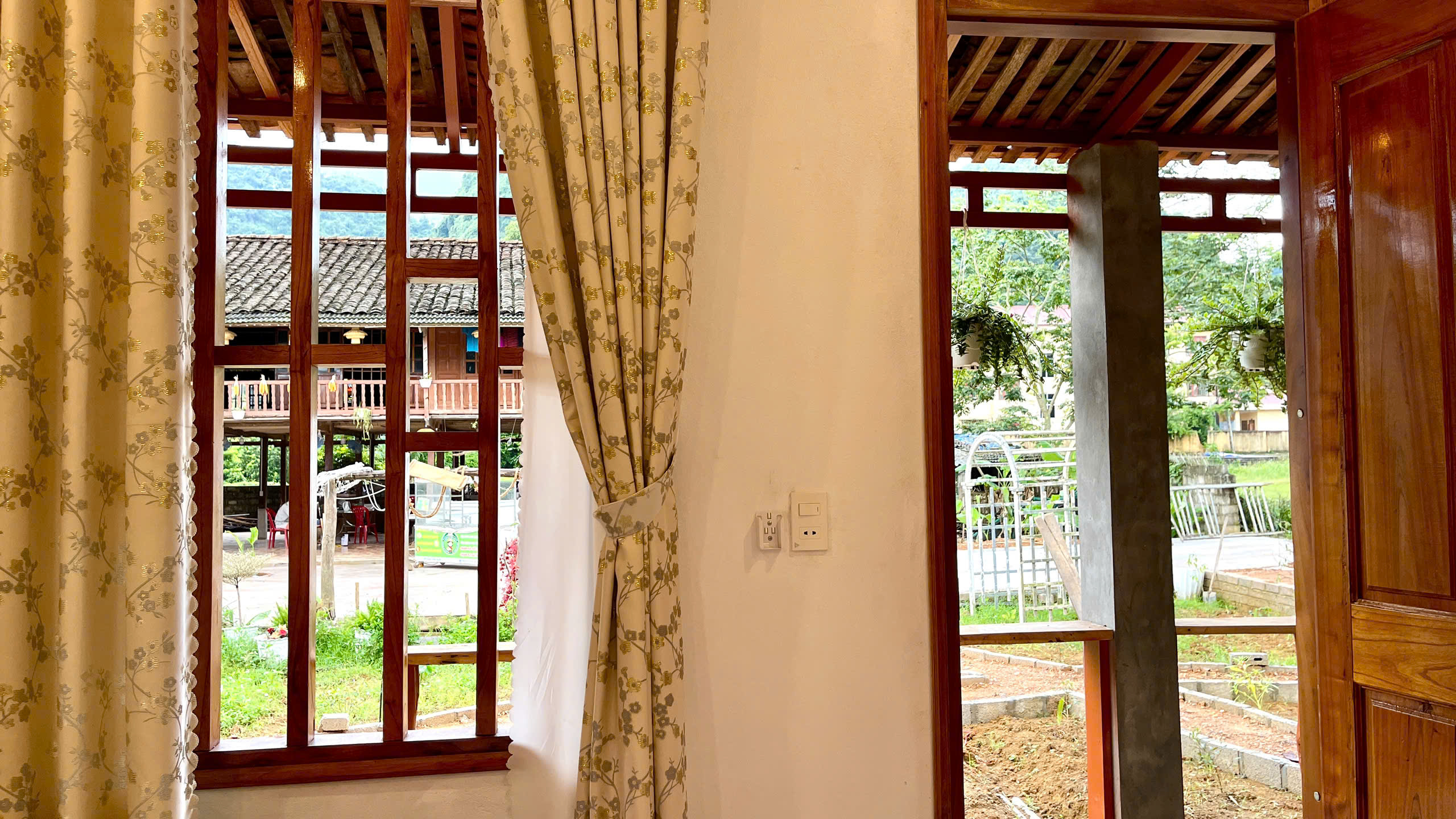 Không gian nhà sàn Dương Gia Đạt Homestay